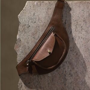 Banana Republic Marrakesh leather belt bag